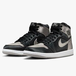 Air Jordan 1 Retro High OG Satin Shadow